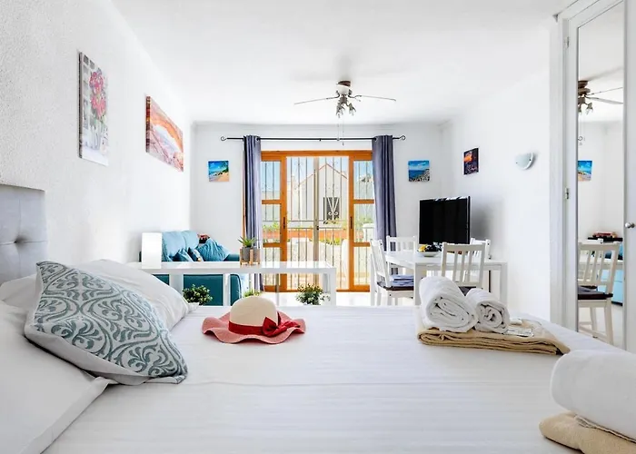 Port Royale Shine And Bright, Heated Pool * Los Cristianos