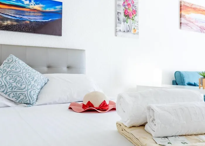 Port Royale Shine And Bright, Heated Pool Apartman Los Cristianos